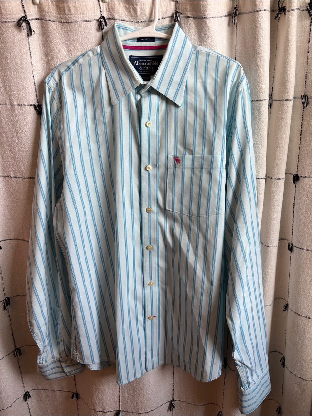 Abercrombie & Fitch Light Blue and White Striped Men's Dress Shirt